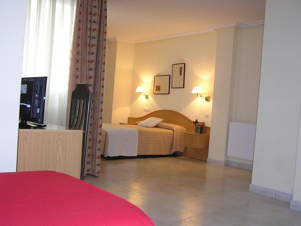 Hotel La Branina Villablino Ruang foto